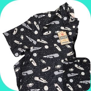 NWT Urban Pipeline Rockabilly Retro Space Cars Collard Button Up Short S…